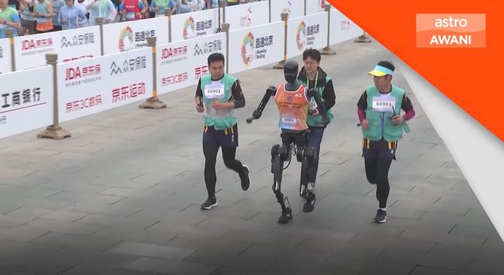 Revolusi Teknologi: Robot Humanoid Ikut Setengah Maraton di Beijing