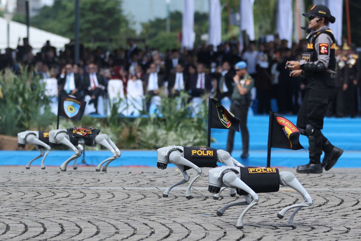 Robot Polisi Rp 3 Miliar